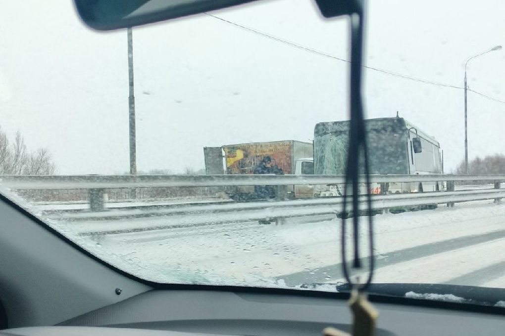 На Северной окружной дороге в Рязани автобус столкнулся с «Газелью»