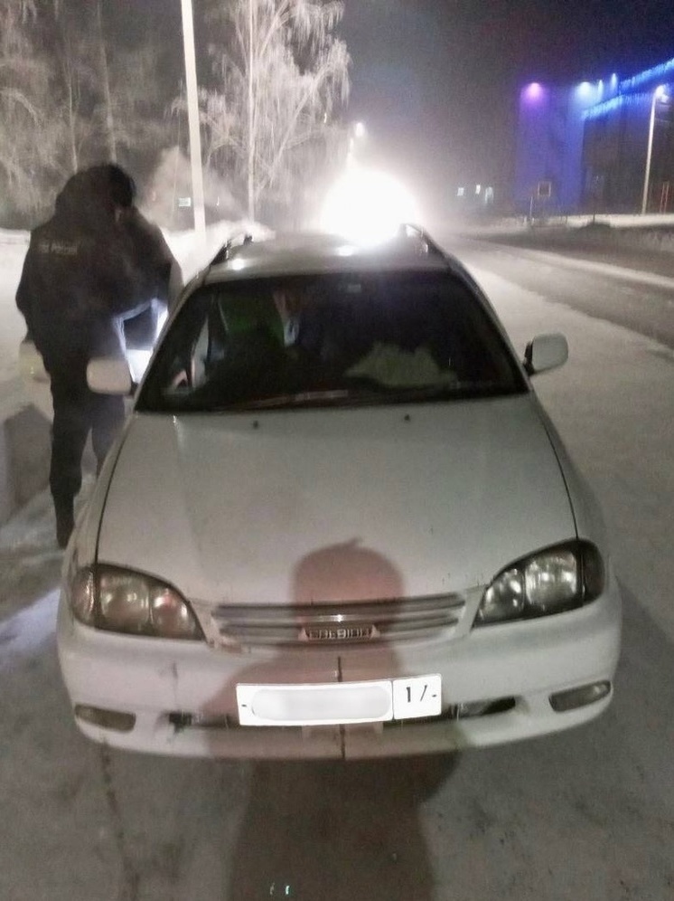 Житель Тувы уличен в торговле алкоголем из автомашины своей жены
