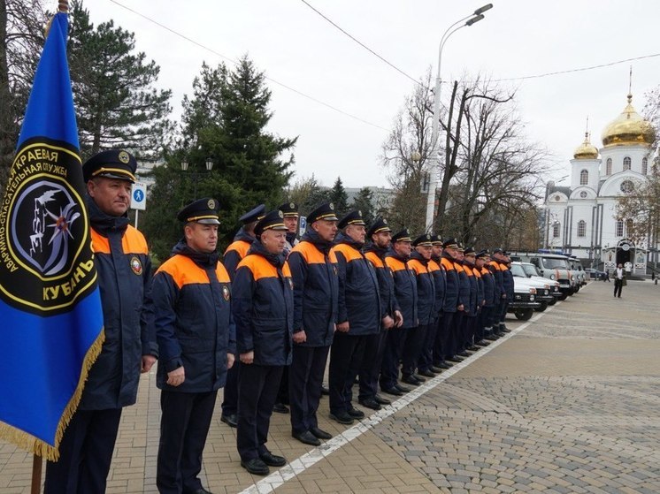 Кубанским спасателям торжественно вручили новую спецтехнику