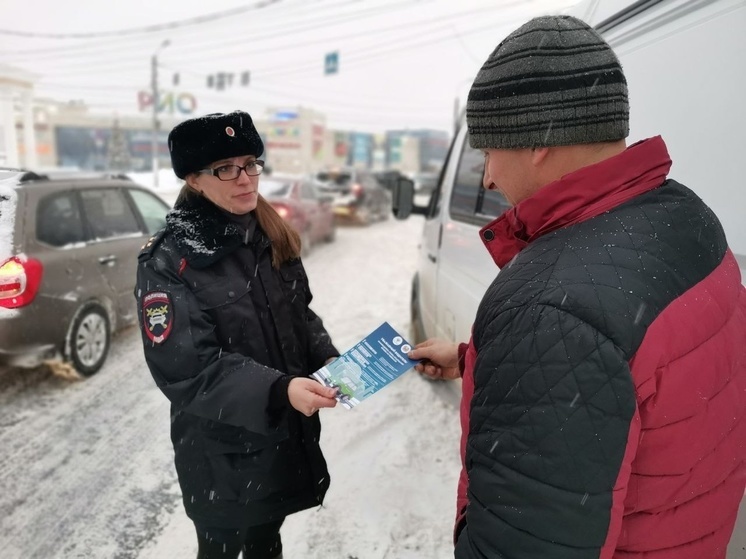 Водителям Твери напомнили об опасностях на зимних дорогах