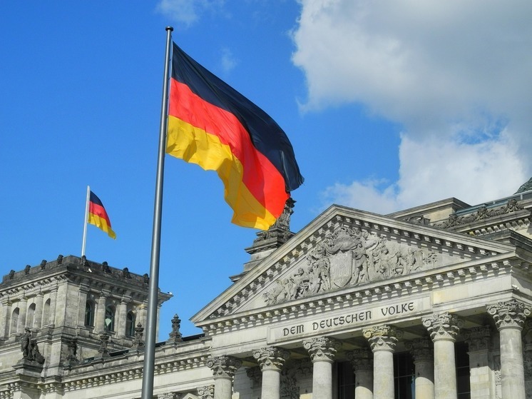 В Германии утвержден дополнительный бюджет на 2023 — долговой тормоз приостановлен