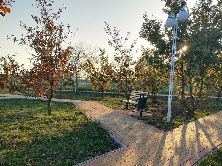 В Славянском районе завершили благоустройство парка