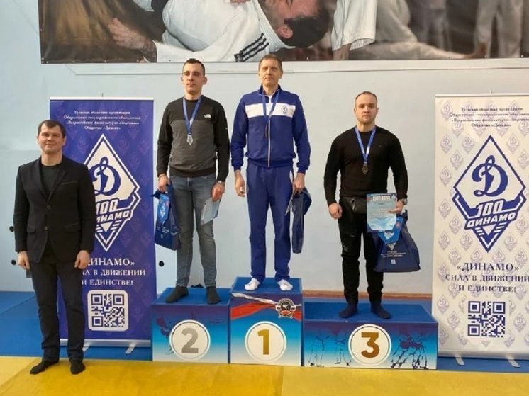 Глава тульского УМВД Даценко выиграл турнир «Динамо» по плаванию