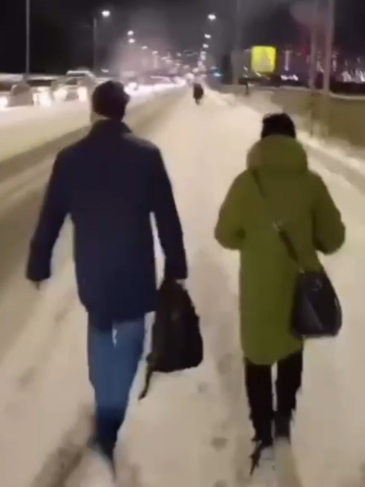 Жители ЖК «Пригород Лесное» пожаловались на многочасовую дорогу домой