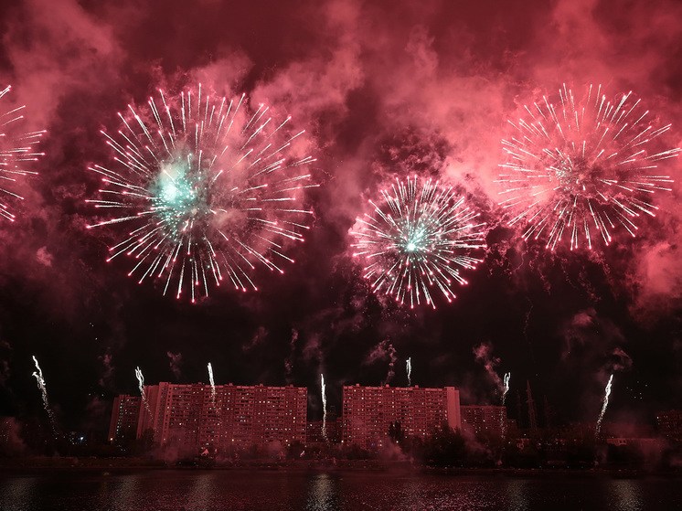 В Подмосковье отменяют новогодние фейерверки