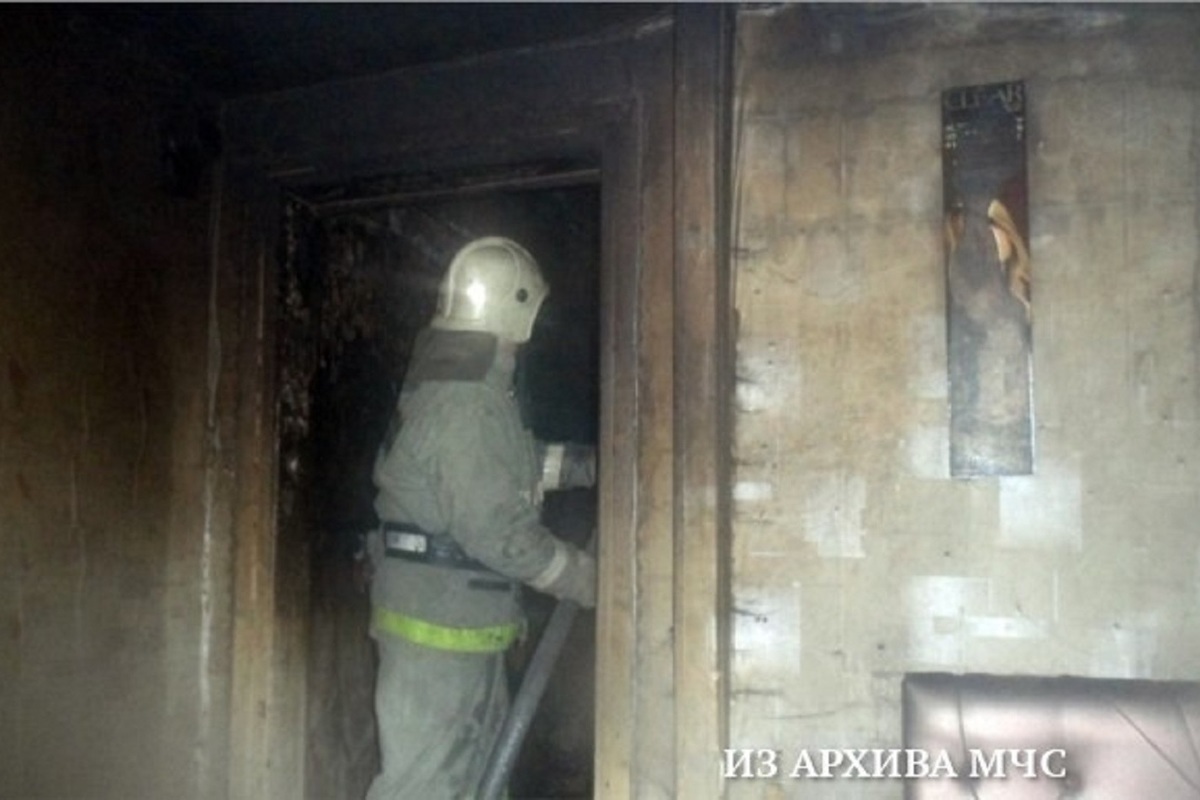 Костромские пожарные в очередной раз тушили возгорание квартиры в МКД
