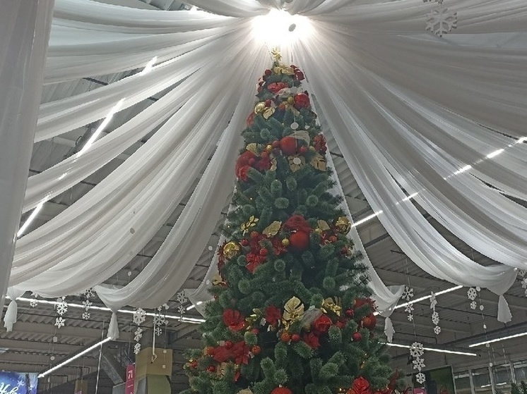 Ямальцы передали в Волноваху новогодние украшения