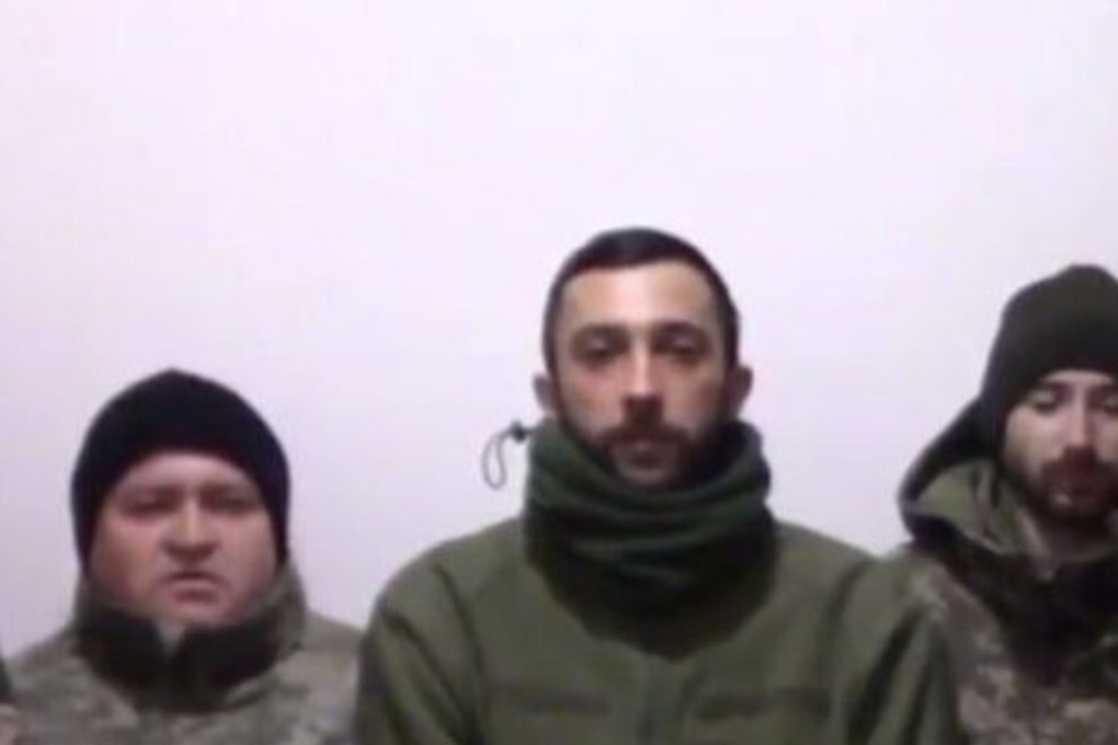 Six Ukrainian border guards who surrendered were shown in Zaporozhye