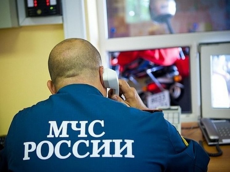 В Хабаровске загорелся магазин разливных напитков