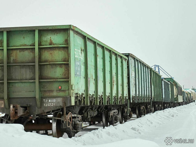 Поезд сбил мужчину в Кемеровской области