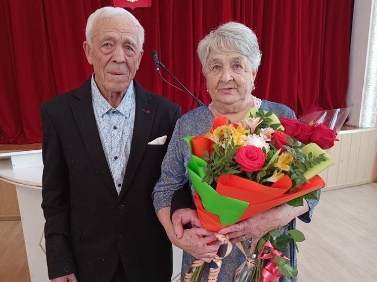 В Скопине расписалась пара, чей совокупный возраст составил 165 лет