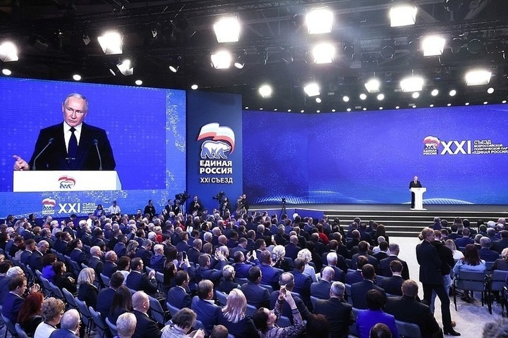 Александр Беглов уверен: с Путиным можно быть спокойным за будущее Петербурга и всей России