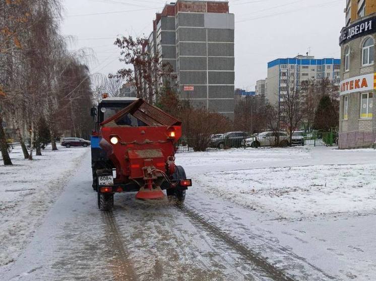 В Курске растаявший снег заливает квартиры верхних этажей