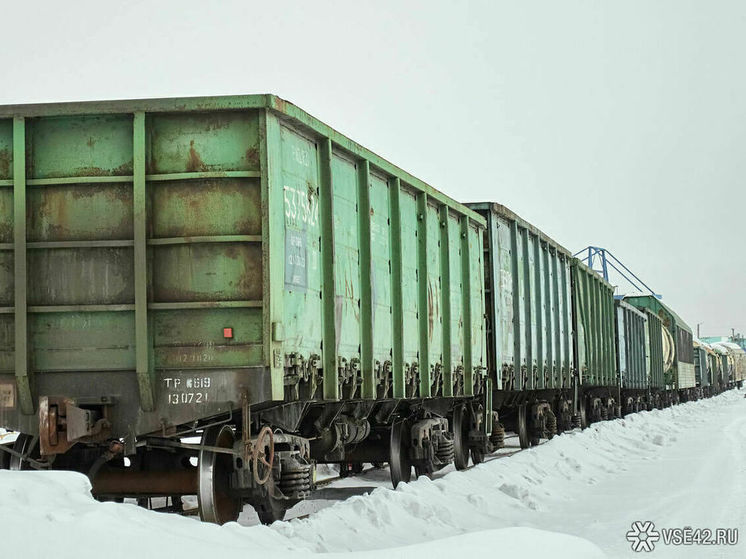 Железнодорожный переезд перекроют на кузбасской трассе