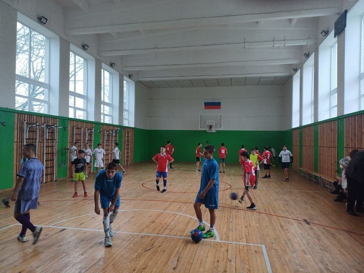 В Днепрорудном состоялся "Кубок Медведева" по мини-футболу