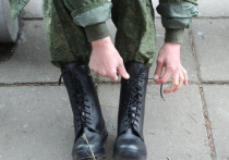 В Бурятии Кяхтинский гарнизонный военный суд приговорил к 5,5 года тюрьмы рядового Кирилла Куцева, признав его виновным в уклонении от военной службы, поделились подробностями во втором Восточном окружном военном суде