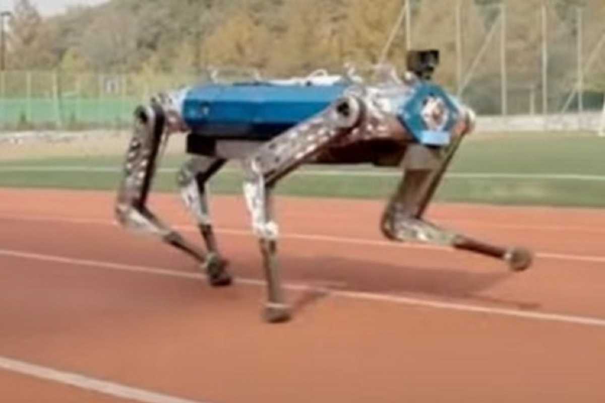 A four-legged robot runs the 100-meter dash in less than 20 seconds for the first time