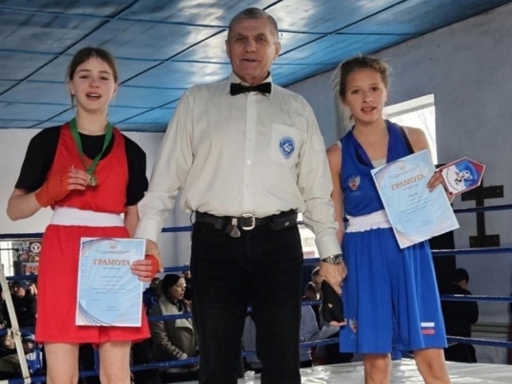 В Шахтерске прошло первенство ДНР по боксу