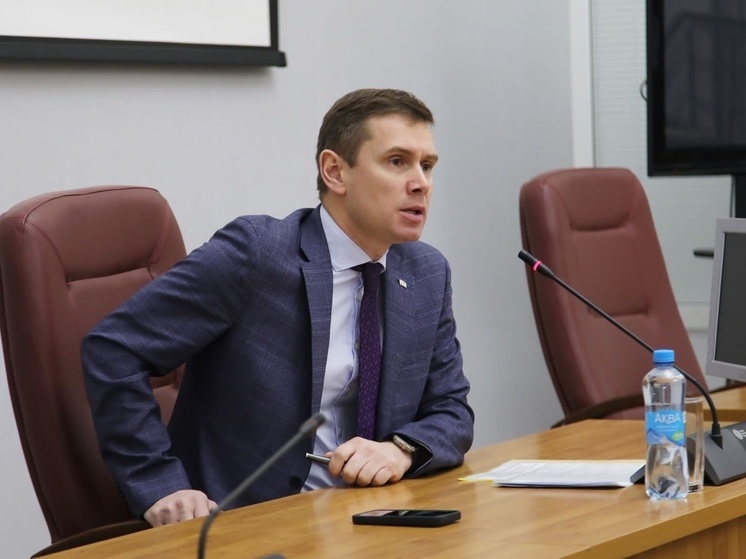 Глава Северодвинска провел еженедельную планерку с коммунальщиками
