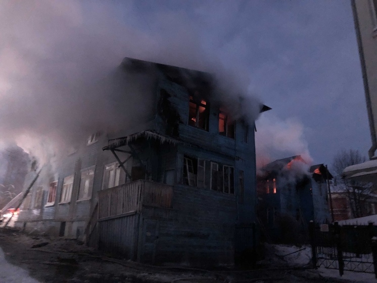 Дом, пострадавший от пожара, на Советском проспекте в Вологде начнут сегодня разбирать