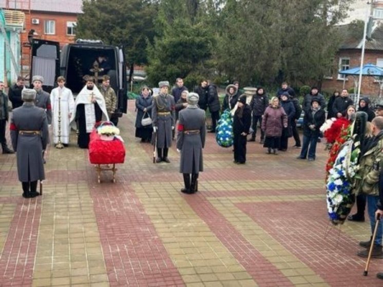 В Батайске похоронили 33-летнего офицера, погибшего в СВО