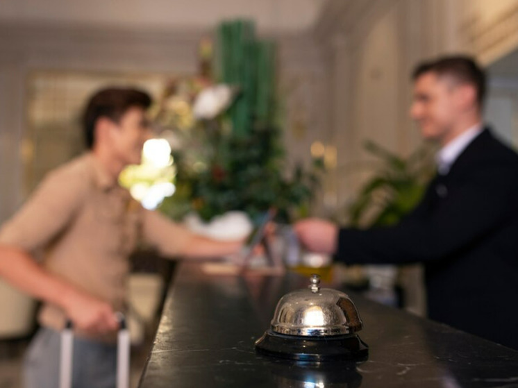 Ряд гостиниц предпочитает отказывать в размещении в одном номере лицам одного пола
