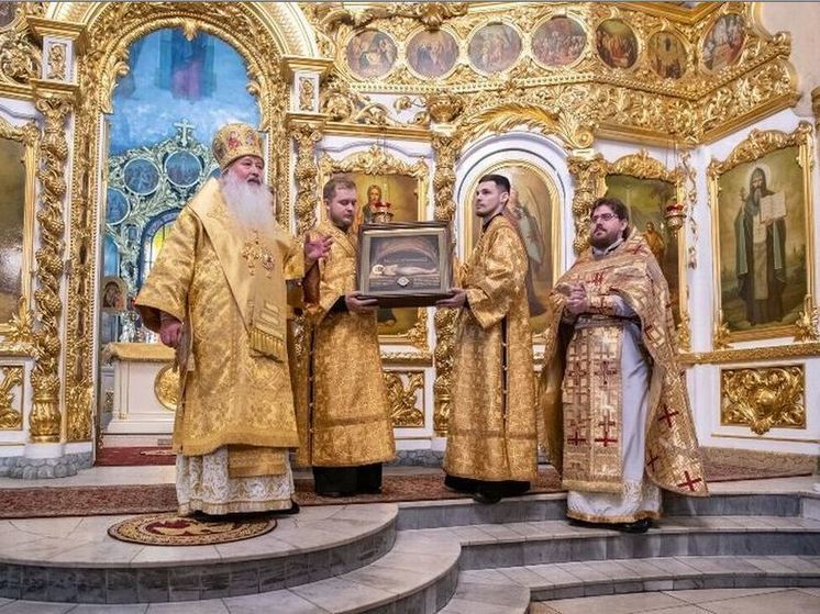 Икону с частицей Гроба Господня передали Богоявленскому собору Орла