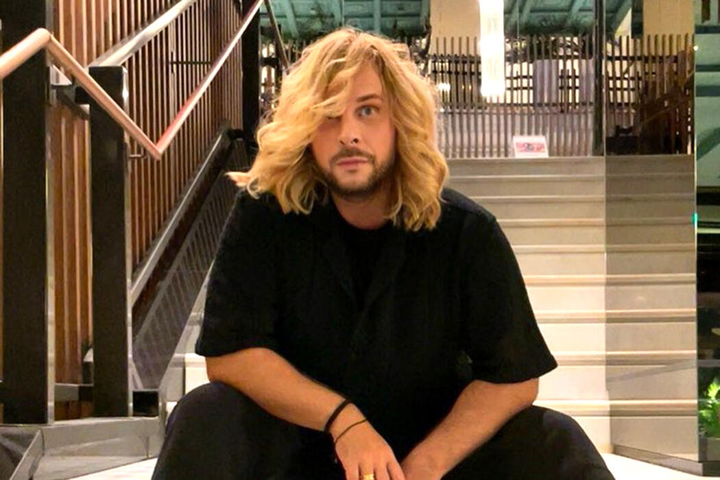 Умер звездный стилист Роман Смирнов: последние фото имиджмейкера Бузовой, Гусевой, Чеховой