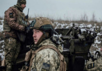 Подразделения ВСУ испытывают нехватку боеприпасов на Донецком направлении, сообщил командир взвода российских артиллеристов с позывным "Грек"