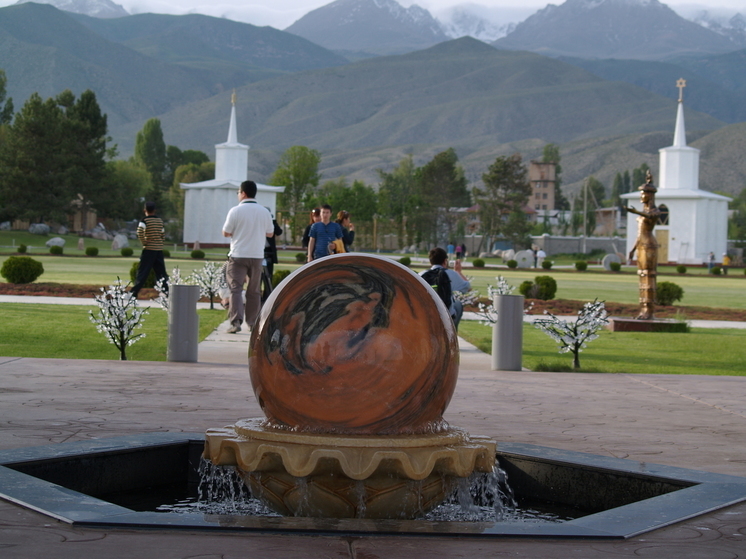 Центр «Рух Ордо» возвращен Кыргызстану
