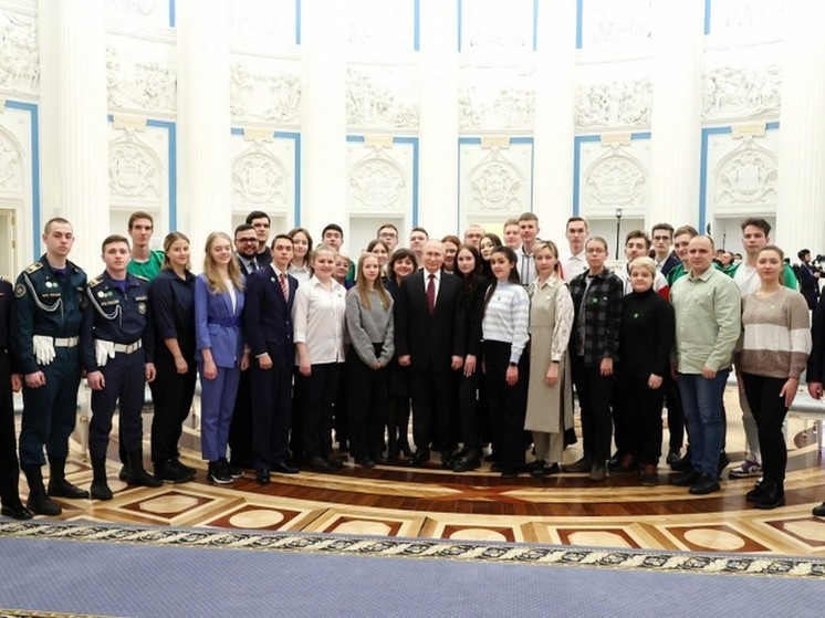 Красноярский студент Симонов встретился с президентом России Владимиром Путиным