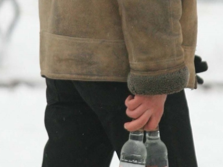 В российском суде решили судьбу бутылки с паленой водкой