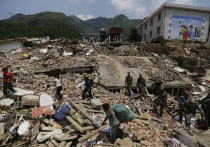 Землетрясение на северо-западе Китая принесло много жертв, так как его очаг находился неглубоко под землей