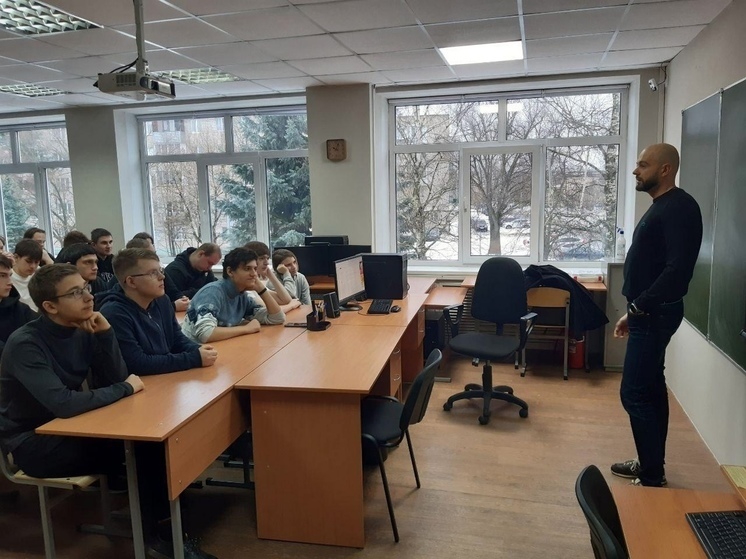 Студентов Серпухова пригласили на стажировку в IT-компанию