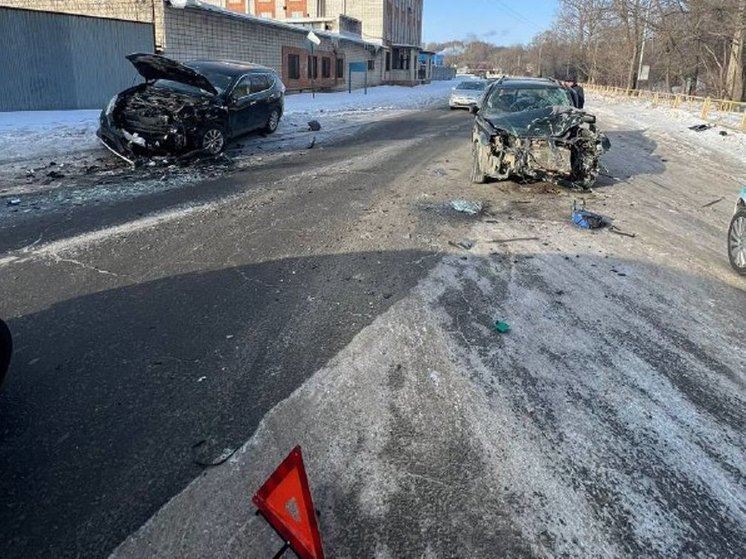 В Хабаровске на улице Правобережной произошло ДТП
