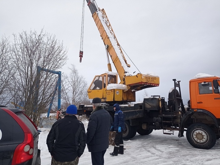 Рабочие приступили к ремонту рухнувшего моста под Олонцом