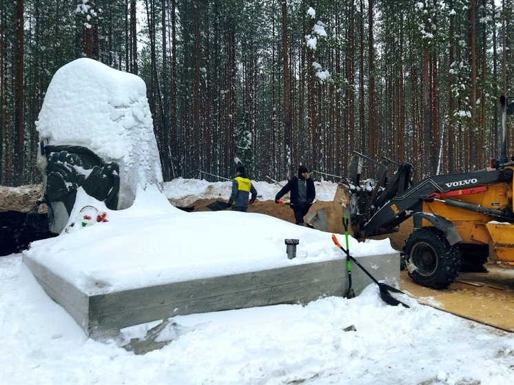 Благоустройство мемориального кладбища в Карелии начали под зиму.