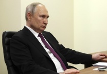 Пресс-служба Кремля сообщила, что президент РФ Владимир Путин в четверг, 21 декабря, проведет в режиме видеосвязи заседание президентского Совета по стратегическому развитию и национальным проектам, а также поучаствует в открытии трассы М-12