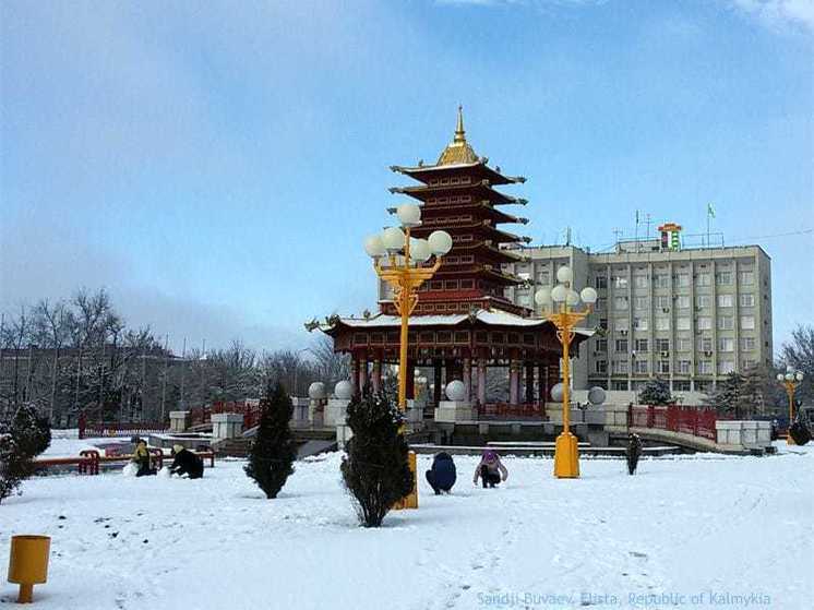 В центре столицы Калмыкии ограничат движение транспорта