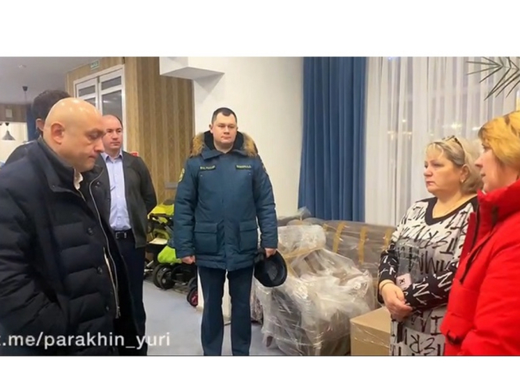 Мэр Орла посетил пострадавших из дома с рухнувшей крышей