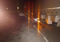 В Забайкалье на федеральной трассе Чита-Забайкальск произошла авария с участием автомобилей Nissan Almera и Mercedes-Benz Actros