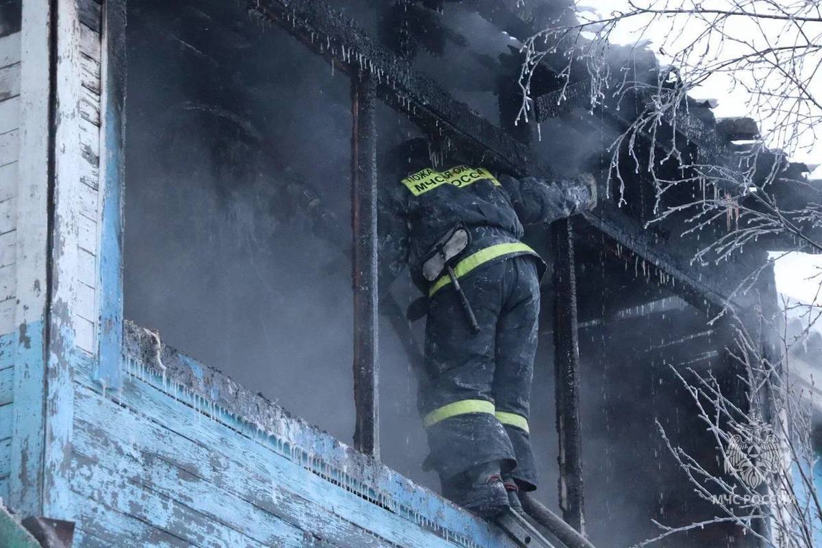 В Салехарде пострадавший от огня дом на Игарской будут ремонтировать