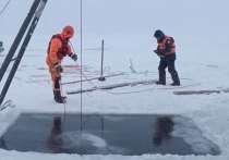Машина с 54-летним водителем провалилась под лед в Богучанском районе Красноярского края