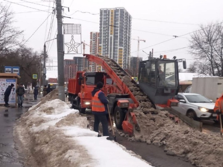 В Туле при уборке вывезли свыше 1200 кубических метров снега