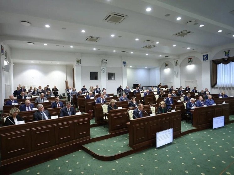 Депутаты Калининградской области утвердили бюджет на 2024-2026 годы