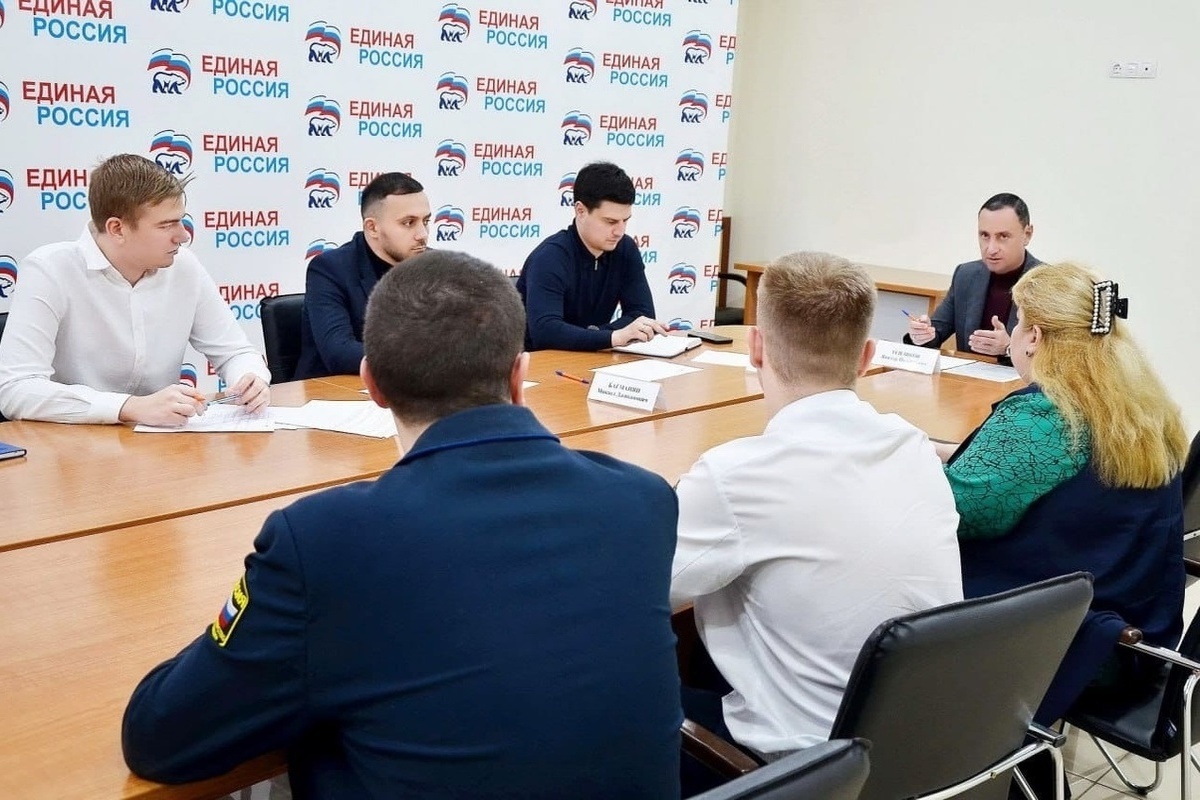 Депутат ЗСК Виктор Тепляков обсудил вопросы с жителями микрорайона «Завокзальный»