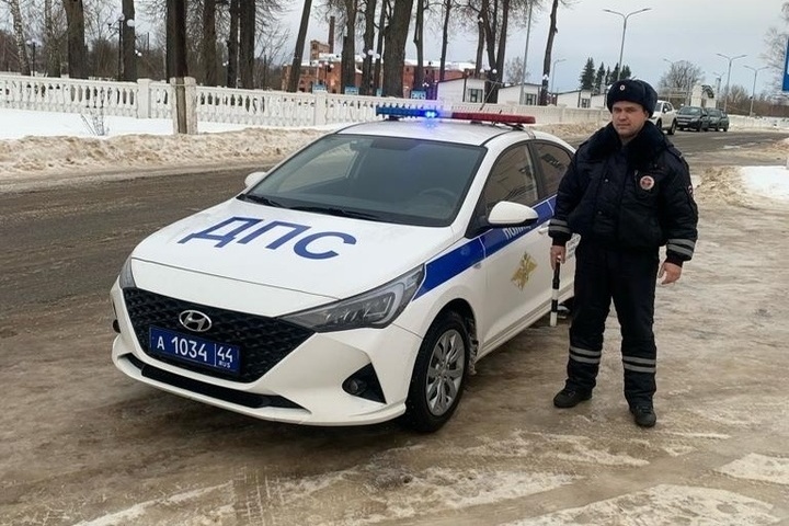 Костромские дорожные полицейские дважды выступили в роли спасателей