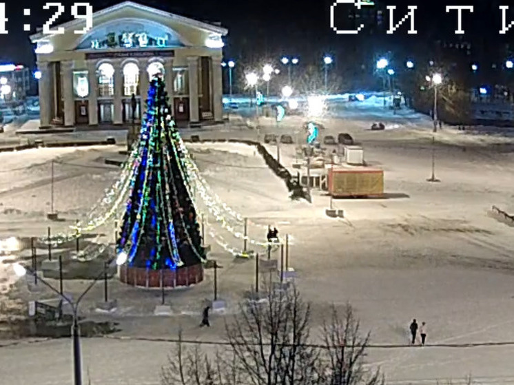 Жители Петрозаводска недоумевают, где все уличные новогодние украшения