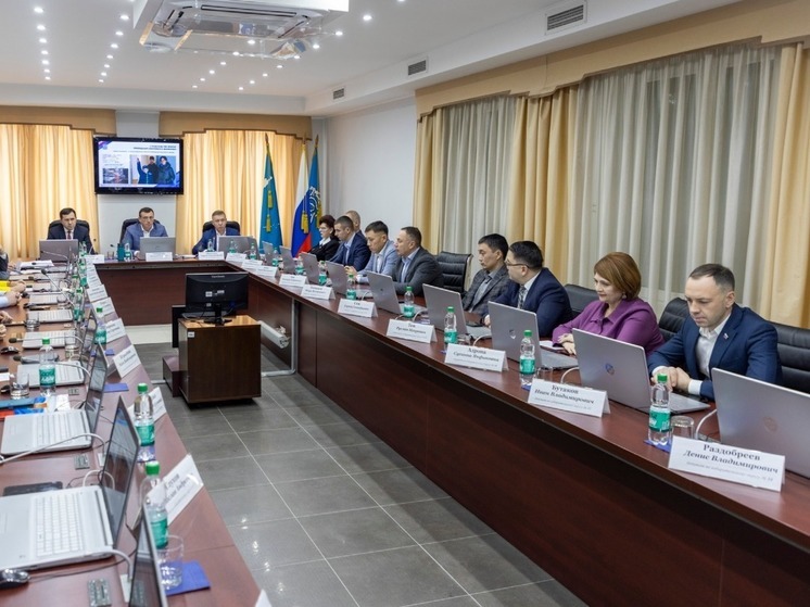 «Это первая встреча в подобном формате»: депутат о визите губернатора в Гордуму Южно-Сахалинска