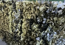 Сотрудники Республиканского агентства лесного хозяйства Бурятии развернули «цех» в гаражном помещении для изготовления маскировочных сетей